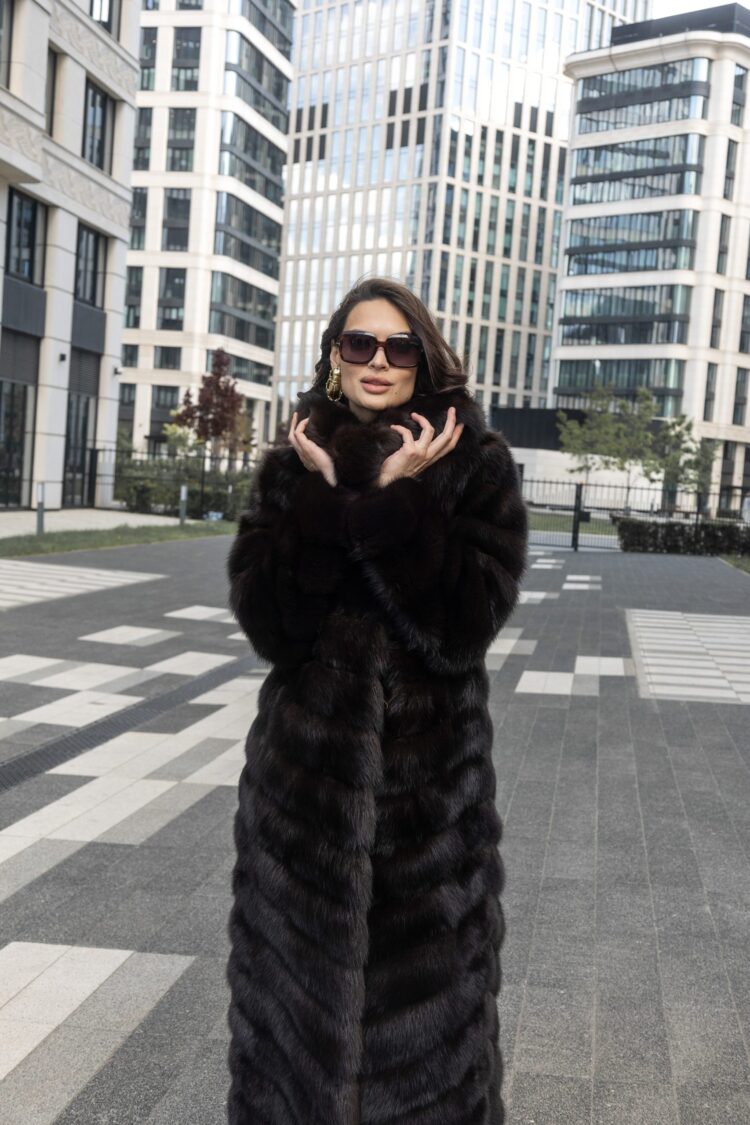 00_Luxe_Gerda._Moscow._Vertical_Clear_Sub_22_00