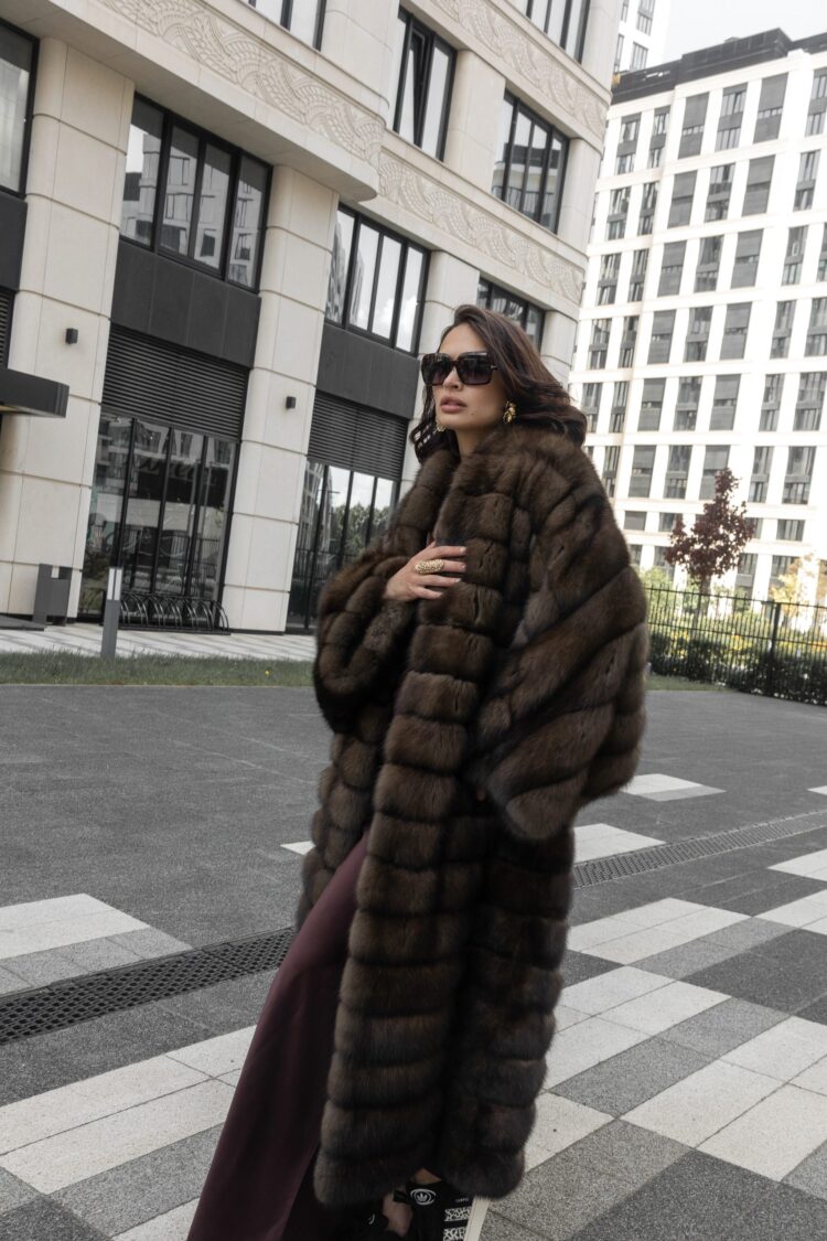 00-luxe-gerda-moscow-vertical-clear-sub-24-00_qGFHYVww